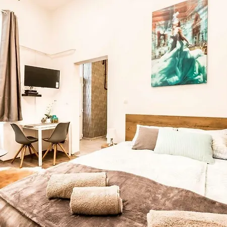 Amazon Apartment Near The Famous Party Boulevard Budapesta Exterior foto