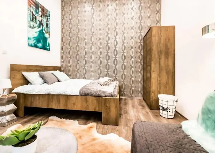 Amazon Apartment Near The Famous Party Boulevard
